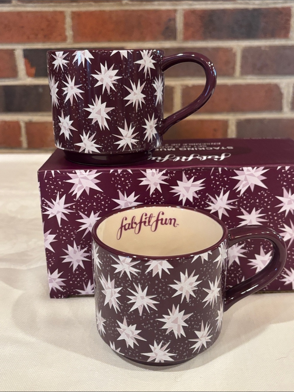 Maroon Star Pattern Ceramic Mugs - Set of 2 - Picture 9 of 10